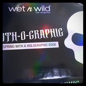 Wet n wild goth- o - graphic box set